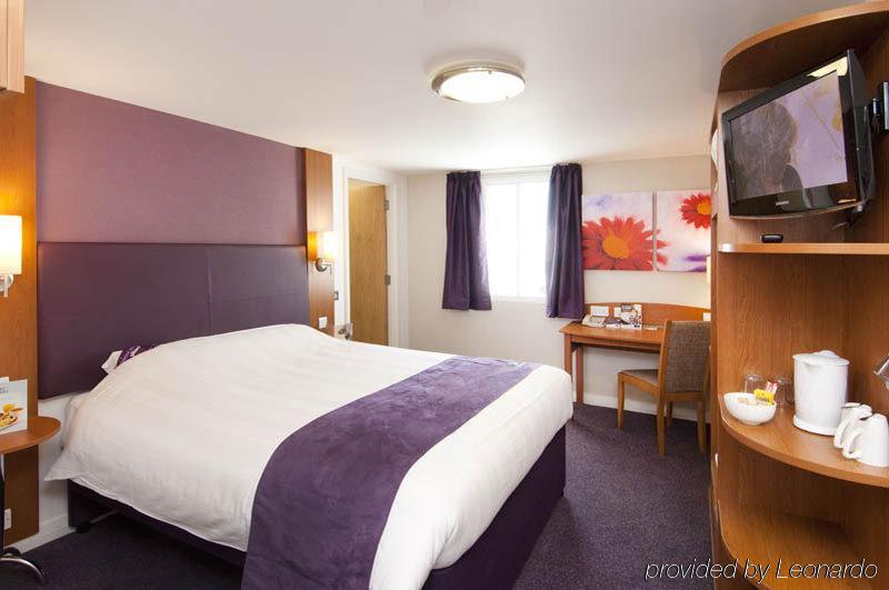 Premier Inn Tewkesbury Exterior foto
